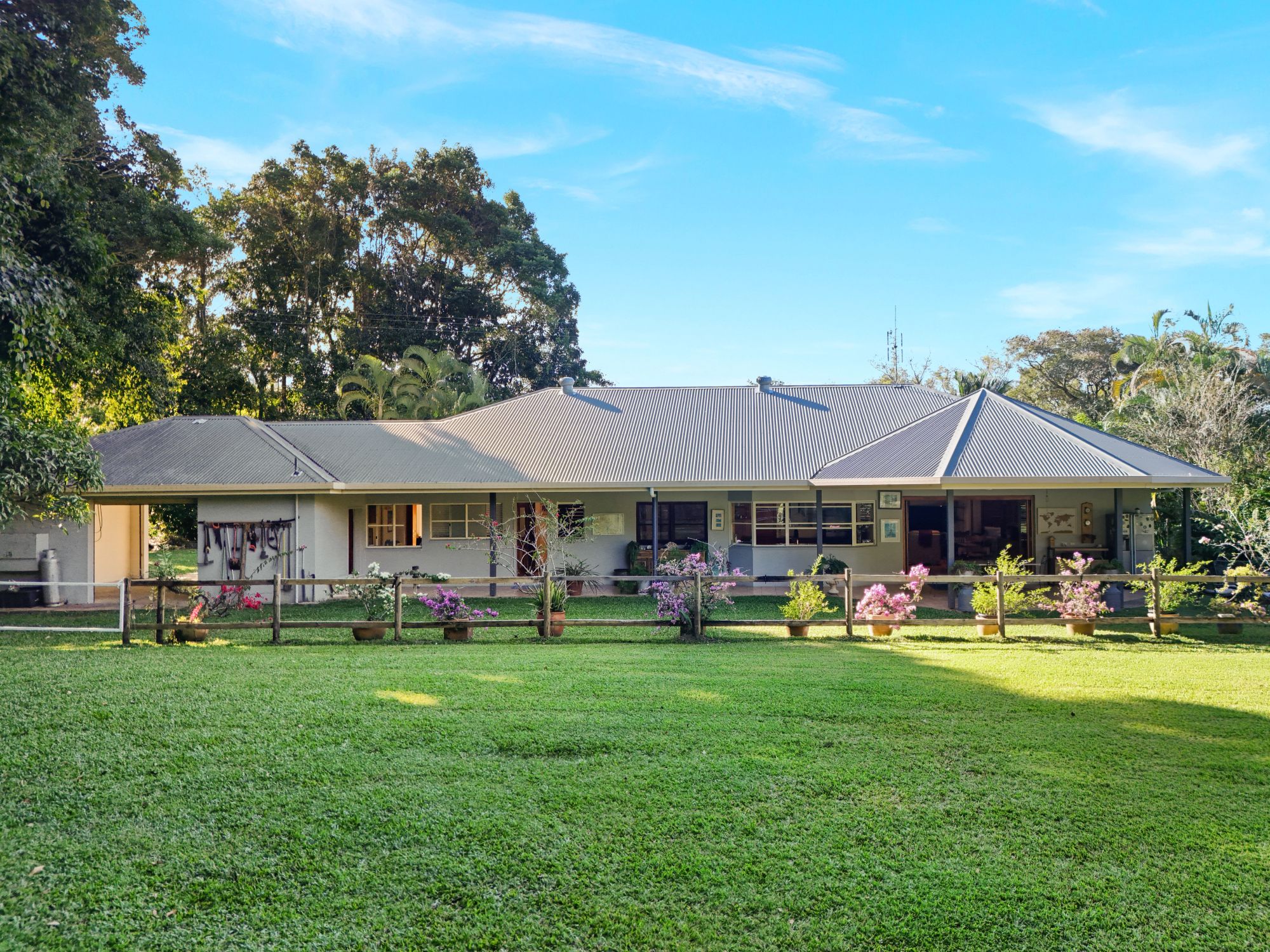 2-4 The Rocks Road, Redlynch - Image 1