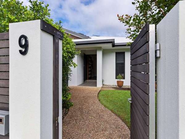 9 Kippin Close, Redlynch - Thumbnail 2