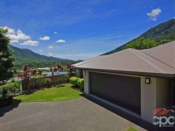 31 Willoughby Close, Redlynch - Thumbnail 2