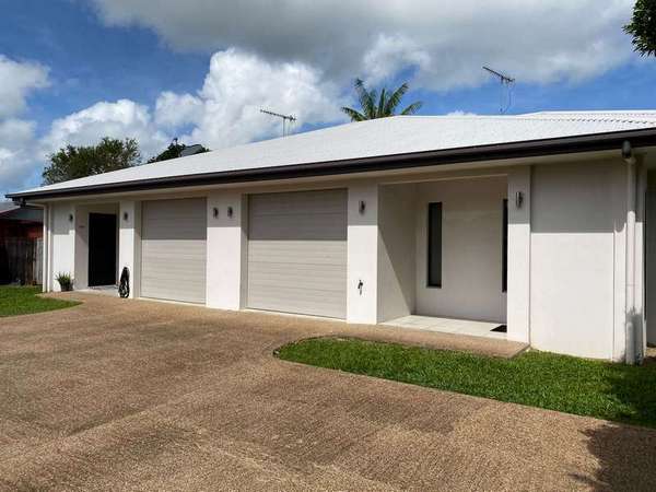 12 a & b Pease street, Tully - Thumbnail 3