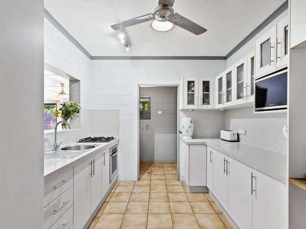 65 Hobson Drive, Brinsmead - Thumbnail 6