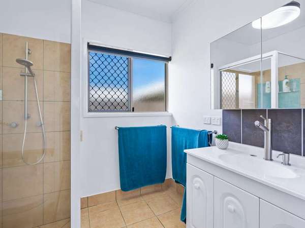12 Village Terrace, Redlynch - Thumbnail 8