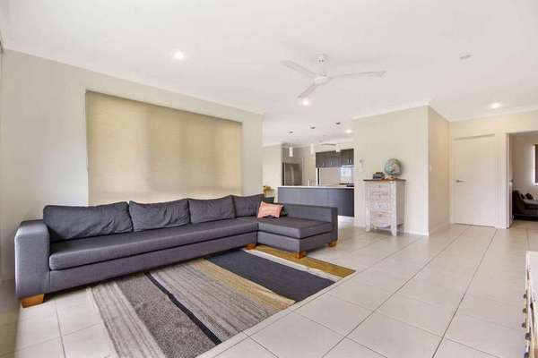 31 Willoughby Close, Redlynch - Thumbnail 6