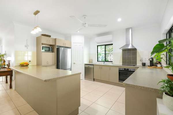 2-4 Dwyer Place, Redlynch - Thumbnail 5