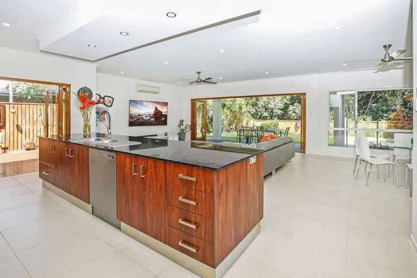 33 Red Peak Boulevard, Caravonica - Thumbnail 5