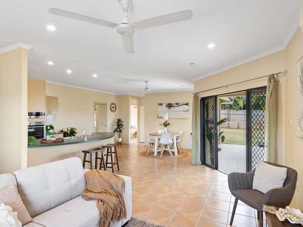 4 Spray Close, Mount Sheridan - Thumbnail 2