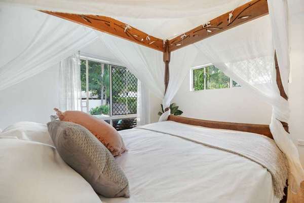 21 Gamburra Drive, Redlynch - Thumbnail 6