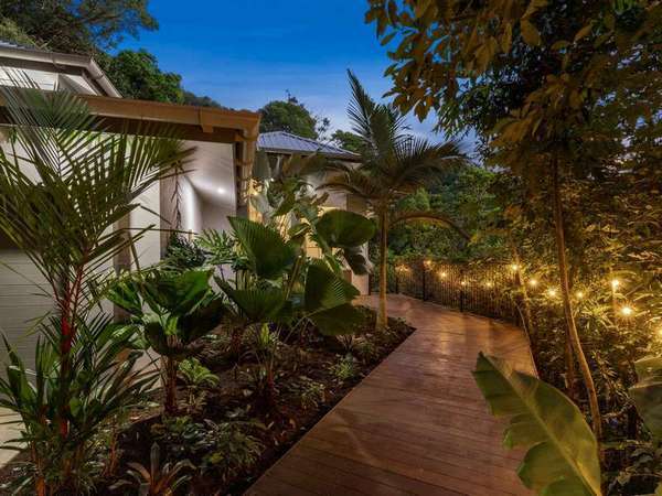 72 Fairley Street, Redlynch - Thumbnail 2