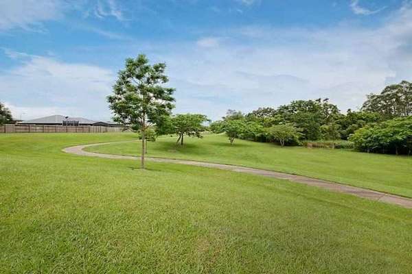 9 Altona Street, Bentley Park - Thumbnail 2