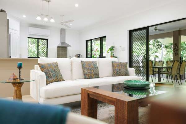 2-4 Dwyer Place, Redlynch - Thumbnail 7