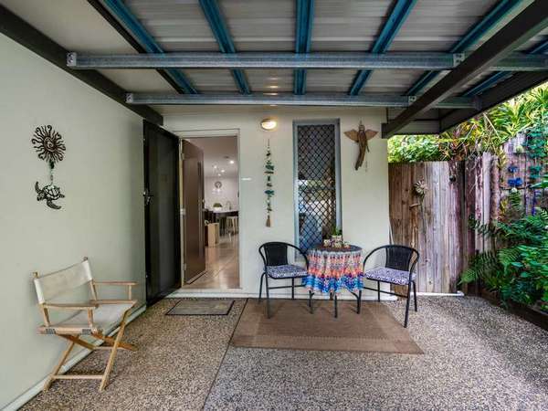 1/19 Tyson Place, Redlynch - Thumbnail 2