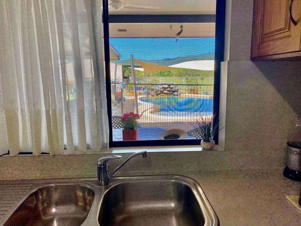 11 Daniel close, Etty Bay - Thumbnail 6