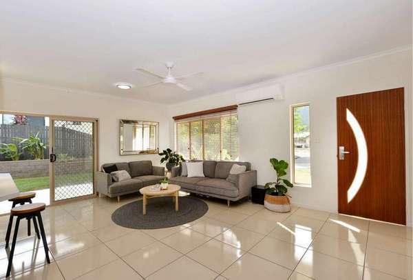 3 Raffia Court, Redlynch - Thumbnail 2