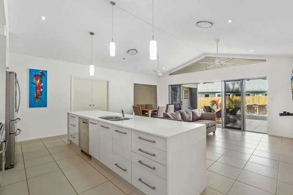 30-32 Kippin Close, Redlynch - Thumbnail 5