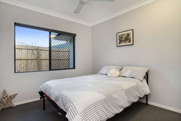 7 McBride Street, Redlynch - Thumbnail 8