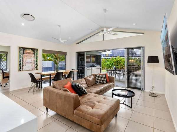 30-32 Kippin Close, Redlynch - Thumbnail 5