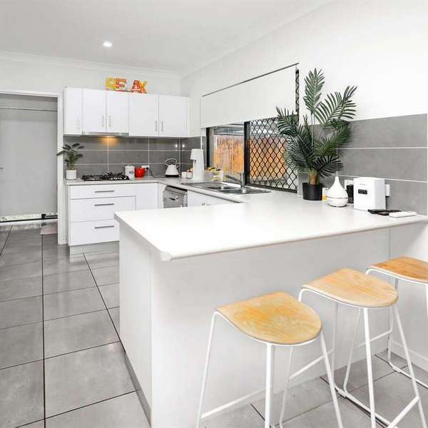 10 Perserverance street, Redlynch - Thumbnail 3