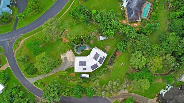 1-3 Beltana Close, Redlynch - Thumbnail 2