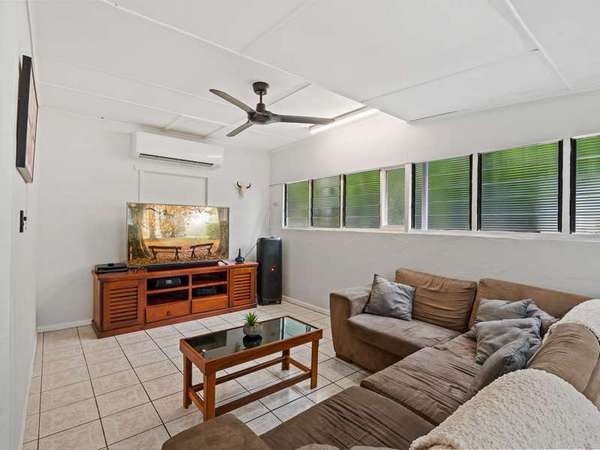 84 Mount Peter Road, Edmonton - Thumbnail 5
