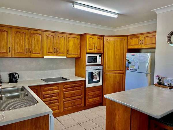 11 Daniel close, Etty Bay - Thumbnail 3