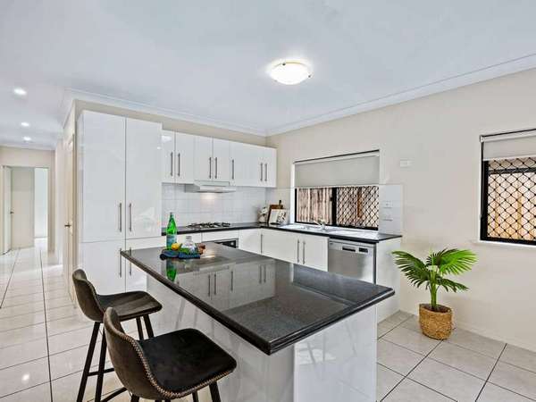 11 Vetiver Street, Trinity Park - Thumbnail 5