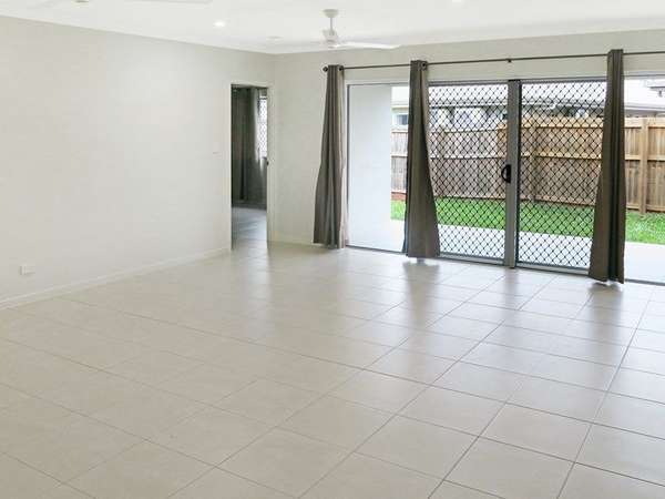 39 Noipo Crescent, Redlynch - Thumbnail 7