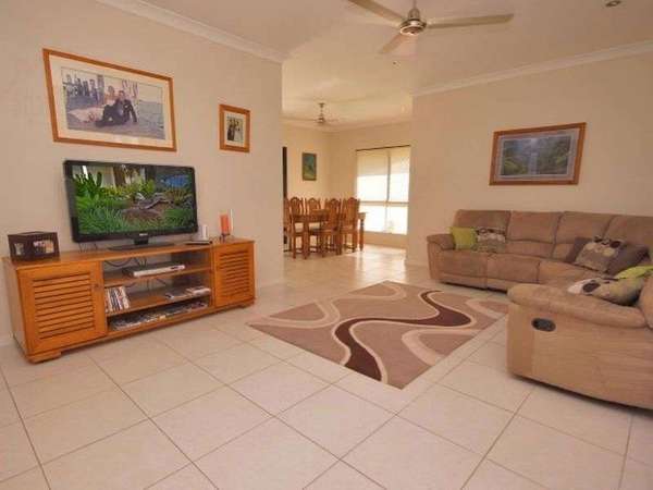 4 Bromell Close, Redlynch - Thumbnail 3
