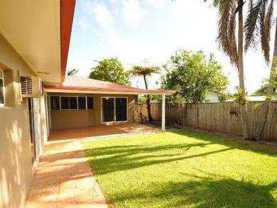 6 Satinash Close, Redlynch - Thumbnail 7