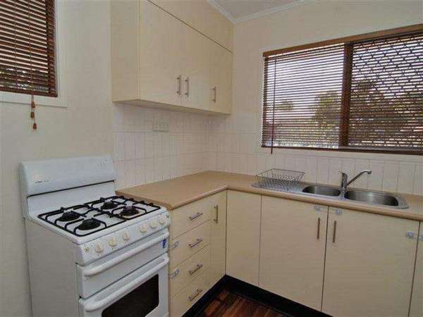 60 Enmore Street, Manoora - Thumbnail 4