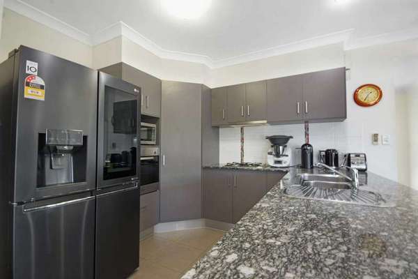 24 Heysen Close, Redlynch - Thumbnail 5