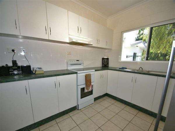 40 Paperbark Street, Bramston Beach - Thumbnail 2