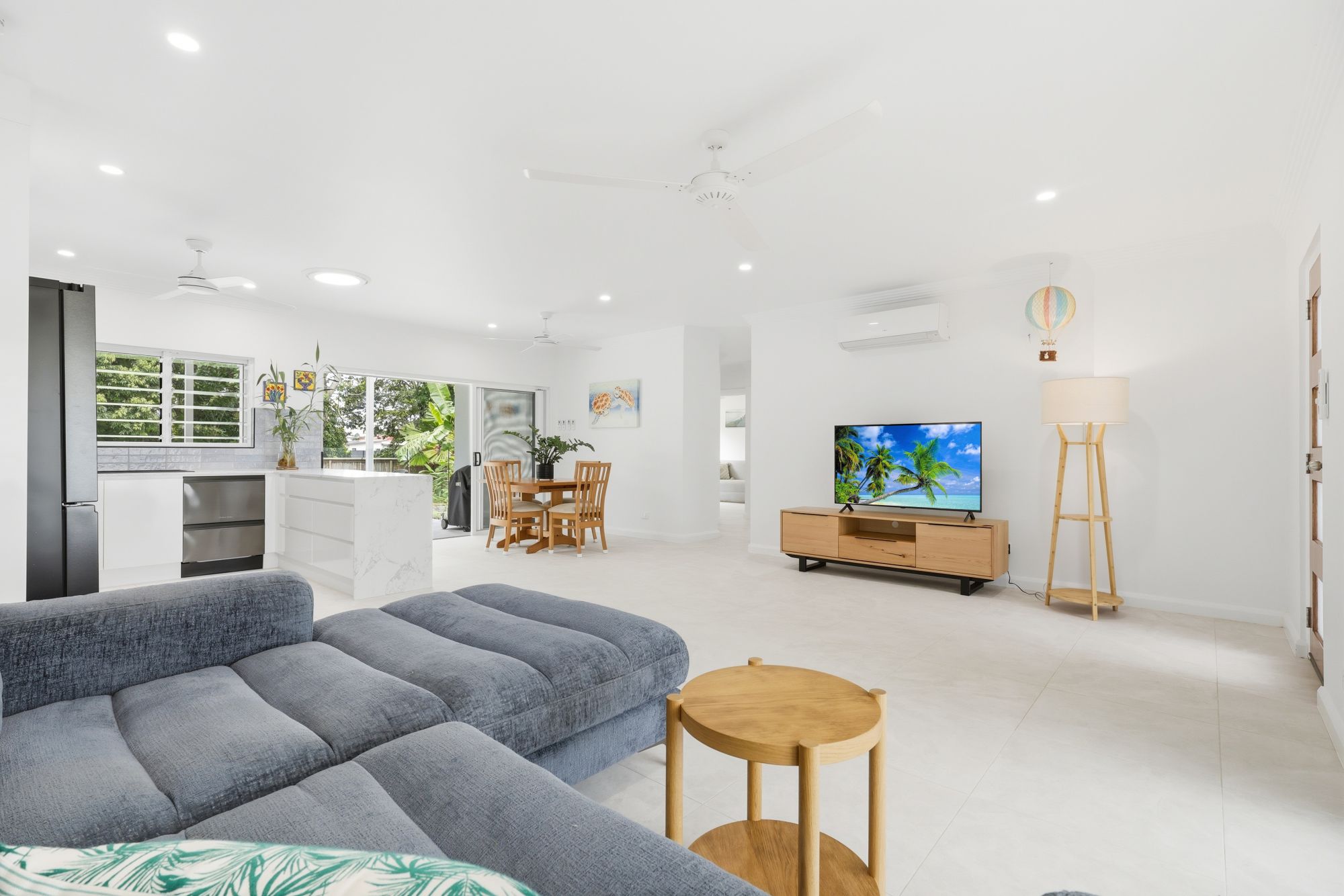 38 Village Terrace, Redlynch - Thumbnail 3