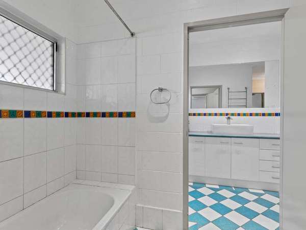 86 Impey Street, Caravonica - Thumbnail 7