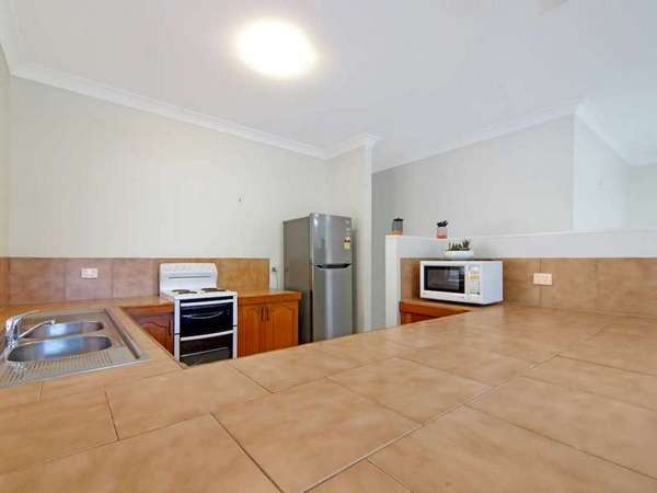 21 Matheson Drive, Brinsmead - Thumbnail 3