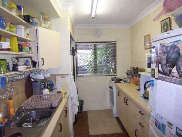 2/29 Pioneer Street, Manoora - Thumbnail 2