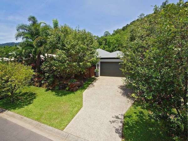 55 William Hickey Street, Redlynch - Thumbnail 3