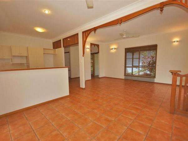 9 Jak Gee Street, Redlynch - Thumbnail 6