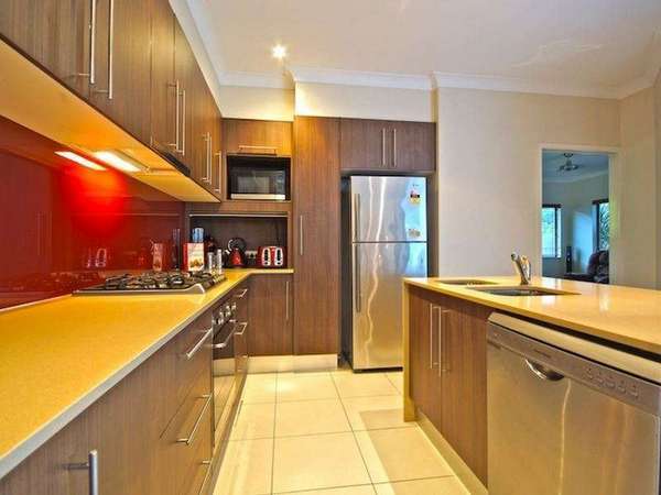 9 McBride St, Redlynch - Thumbnail 7