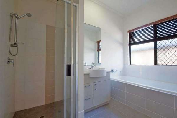 13 John Malcolm St, Redlynch - Thumbnail 6