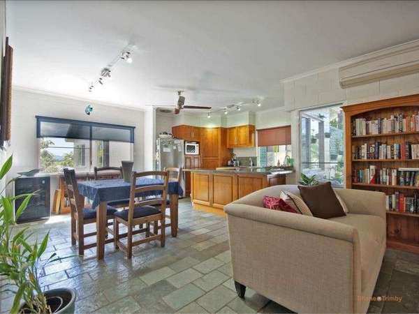40-42 Old Smithfield Road, Freshwater - Thumbnail 4