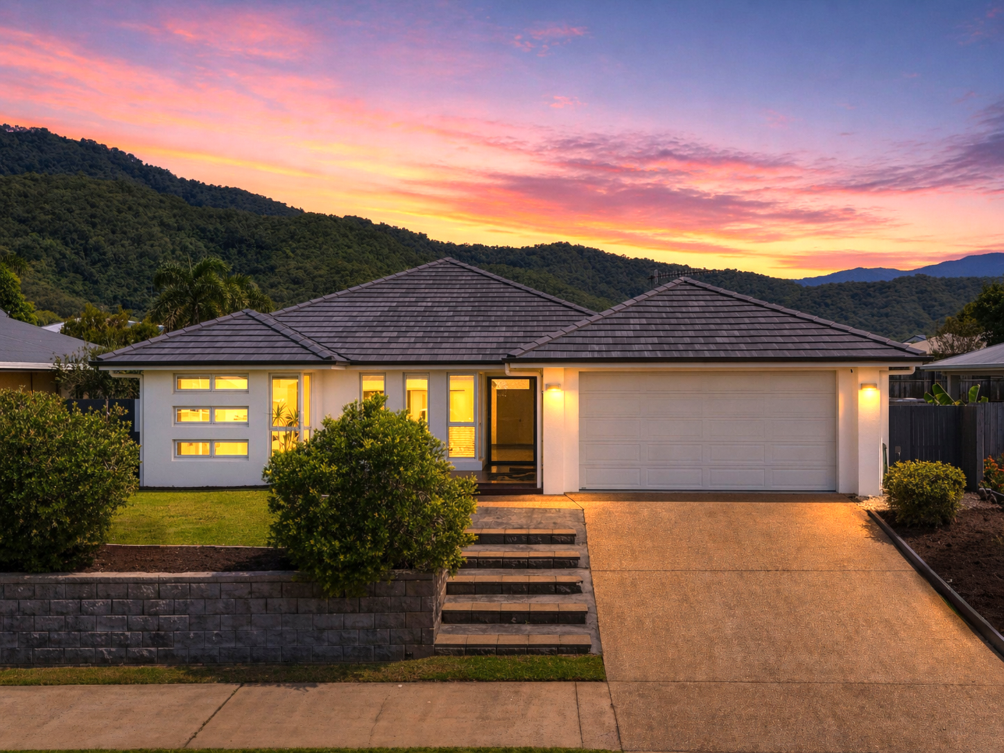 11 Knowlton Crescent, Gordonvale