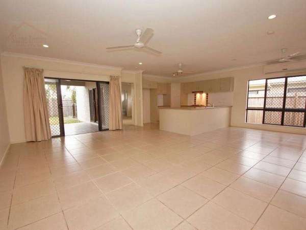 20 Redcap Bend, Trinity Park - Thumbnail 2
