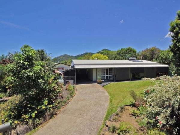 8 Satinash Close, Redlynch - Thumbnail 2