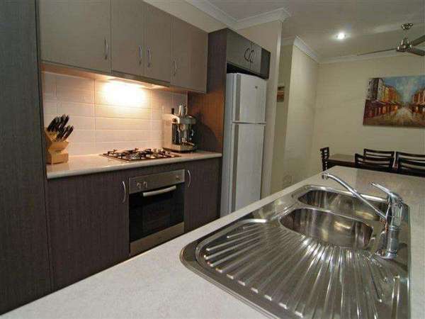 114 Xavier Herbert Drive, Redlynch - Thumbnail 5