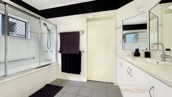 67 Bathurst Drive, Bentley Park - Thumbnail 7
