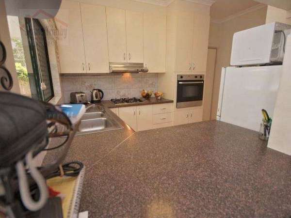 8 Saddle Mountain Rd, Smithfield - Thumbnail 3