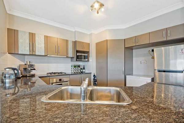 7 Byron Terrace, Redlynch - Thumbnail 6