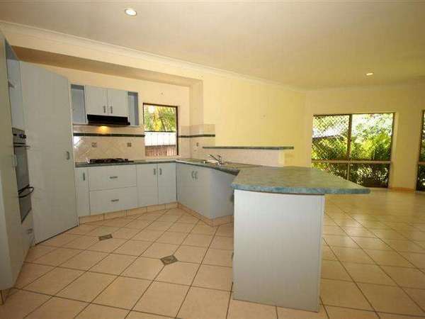 13 Jak Gee Street, Redlynch - Thumbnail 3