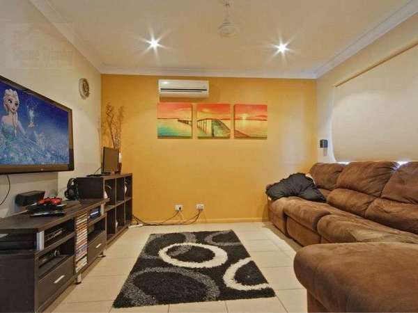 64 Fitzmaurice  Drive, Bentley Park - Thumbnail 2