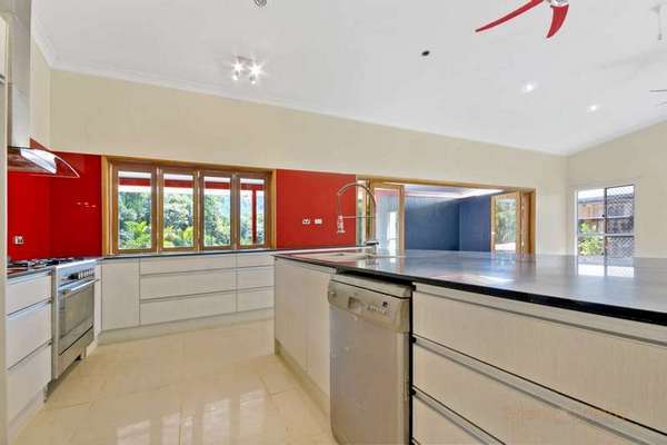 37 Lum Jim St, Redlynch - Thumbnail 5